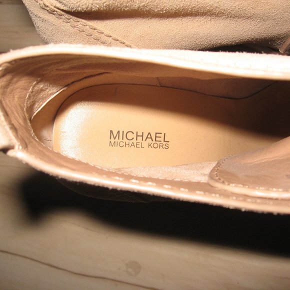 Michael Kors Wedge Boots - 9.5  M Tan Suede - Picture 5 of 7